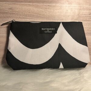 Clinique Black & White Graphic Cosmetic Pouch